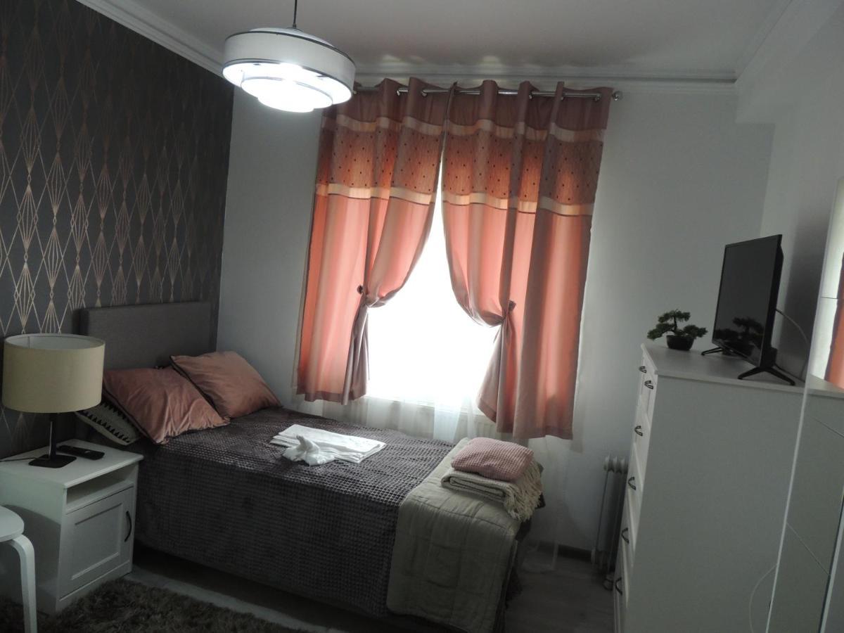 Blue Sky House Otel Balotesti Dış mekan fotoğraf